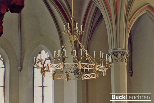 8902__lutter_am_barenberg-_historisierend_d_ca_220_cm_h_ca._135cm_komplett_aus_messig_gefertigt_oberflache_messing_fein_matt_42_x_led_je_6w_450_lumen