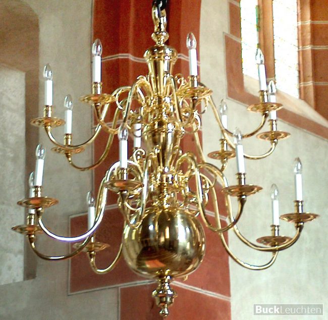 9_14_16-_flamischer_barockleuchter_16_arme_in_2_kranzen_d_=_ca._125cm_h_=_ca._120_cm_messingguss_hochglanz_poliert